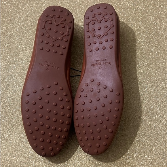 New Kate Spade Carmen Leather Loafers with Gold Accent - Picture 4 of 13